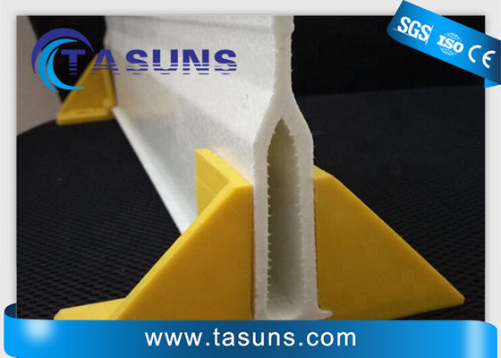 品質  Triangle Shaped Fiberglass Profile Pultruded Composite Beams For Truss Support 工場